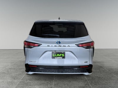 2025 Toyota Sienna Hybrid XSE