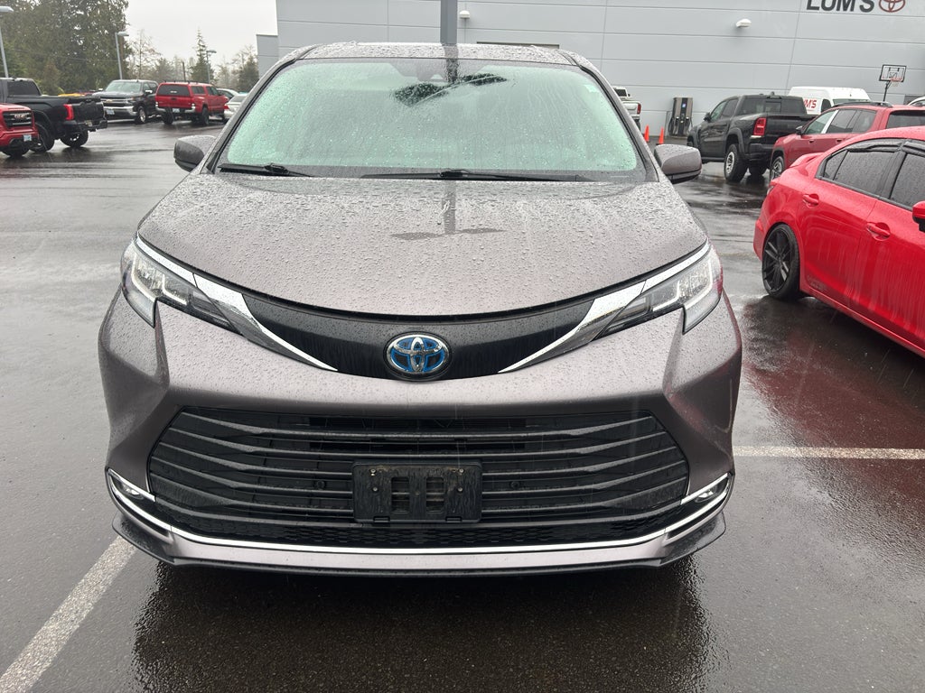 2022 Toyota Sienna XLE