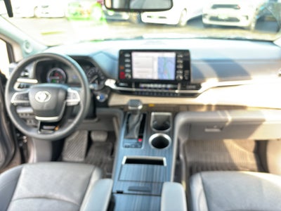 2023 Toyota Sienna Limited