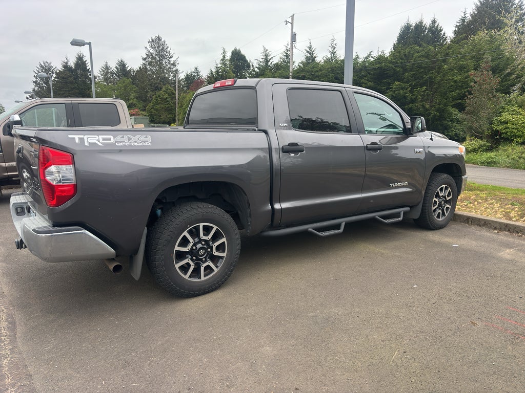 2016 Toyota Tundra SR5