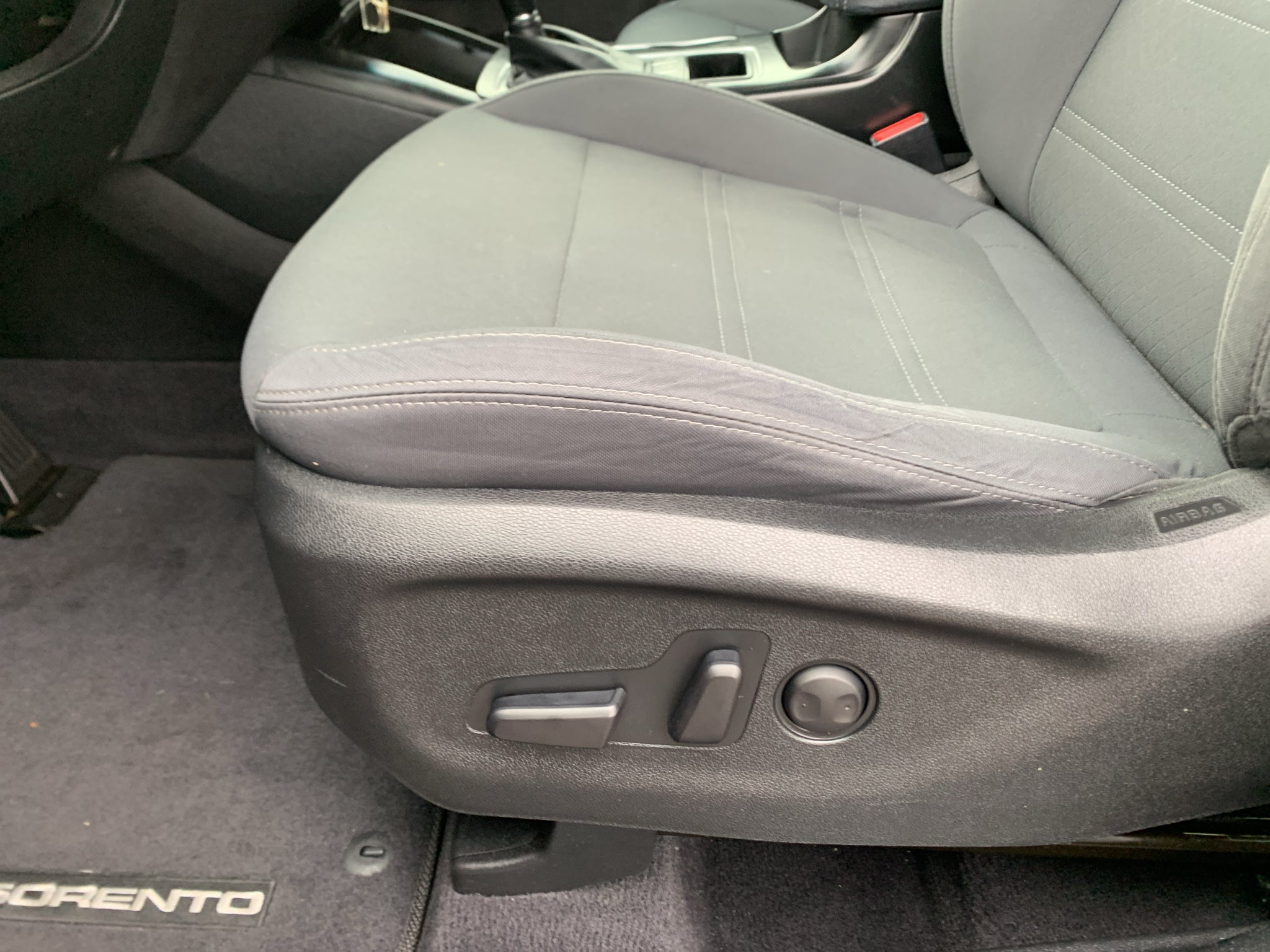 2016 Kia Sorento Base