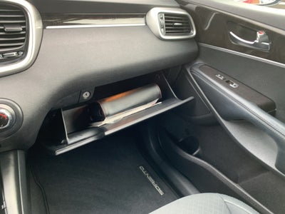 2016 Kia Sorento Base