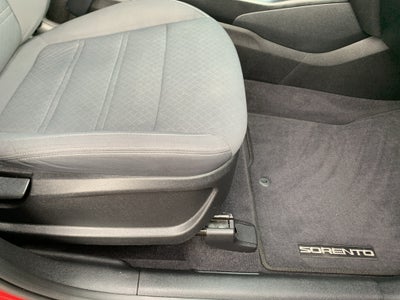 2016 Kia Sorento Base