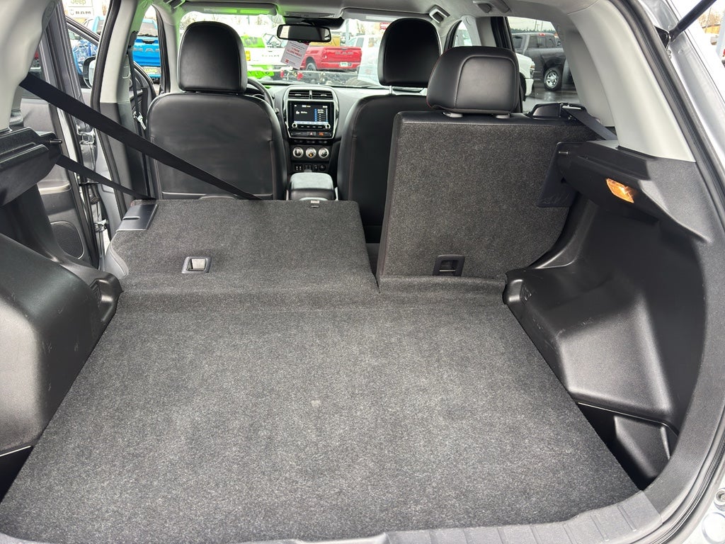 2024 Mitsubishi Outlander Sport SE