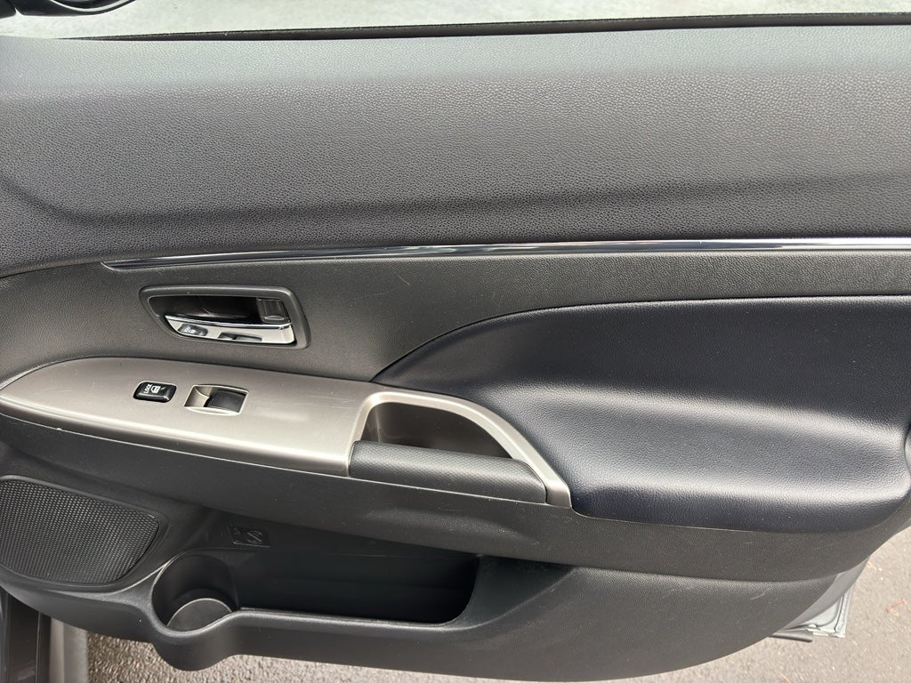 2024 Mitsubishi Outlander Sport SE