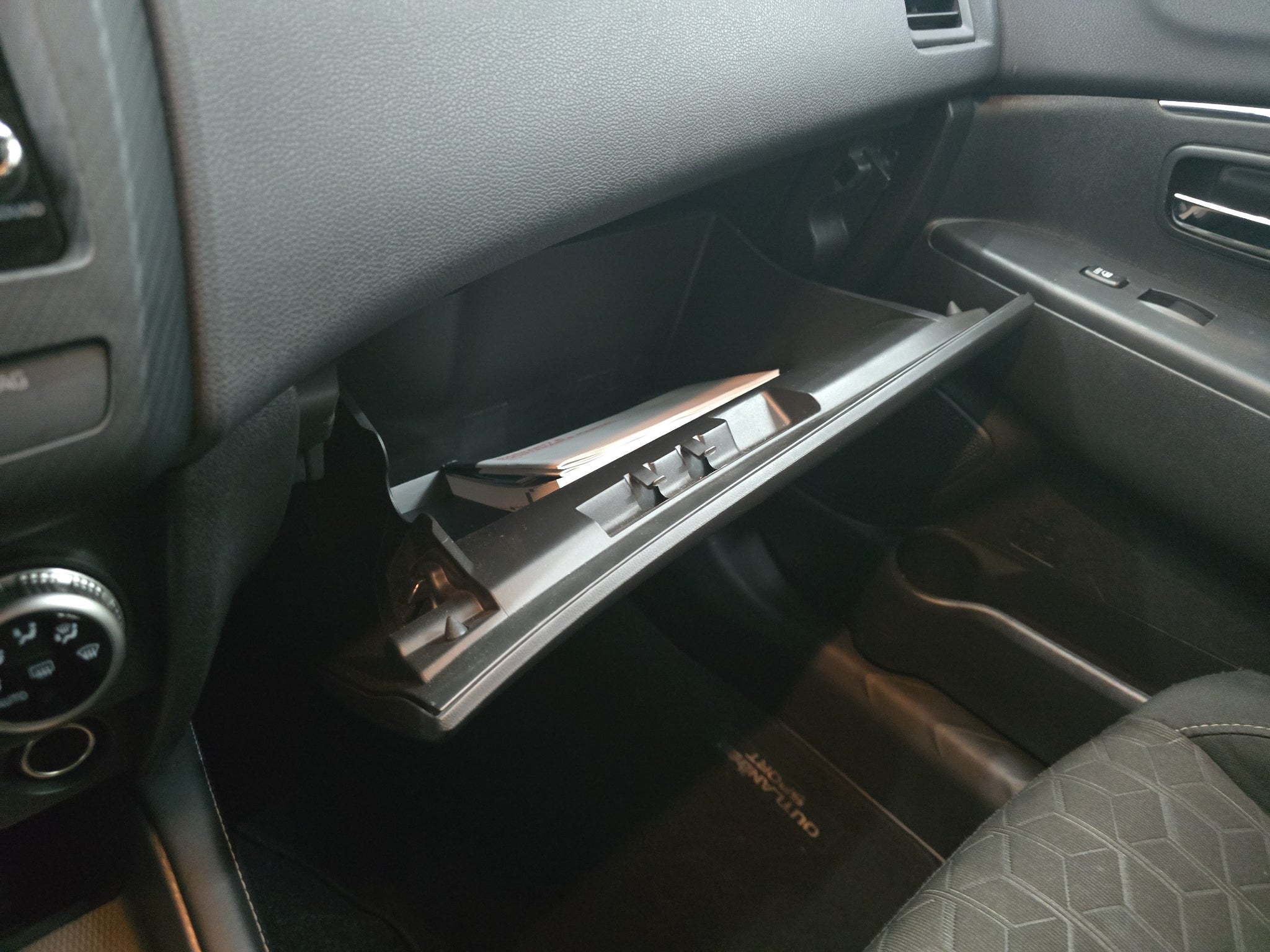 2025 Mitsubishi Outlander Sport S - Photo 28
