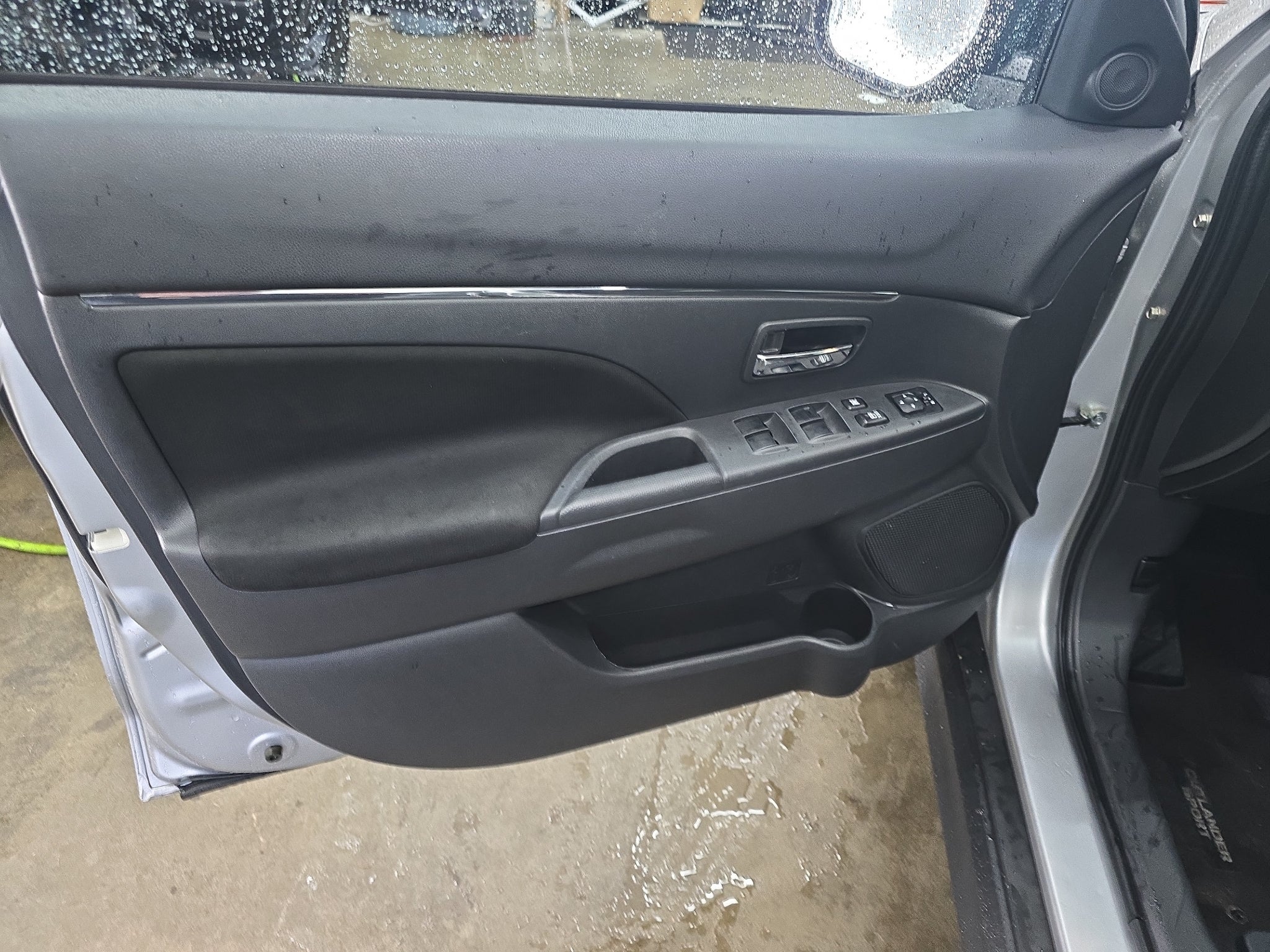 2025 Mitsubishi Outlander Sport S - Photo 9