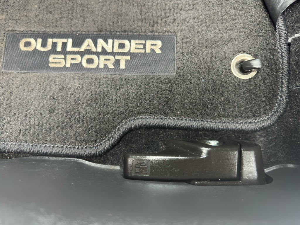 2025 Mitsubishi Outlander Sport ES