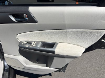2013 Subaru Forester 2.5X Limited