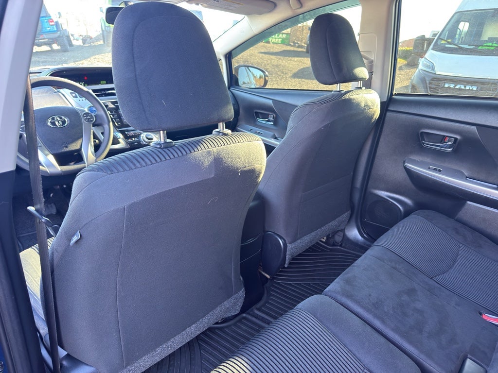 2015 Toyota Prius v Two