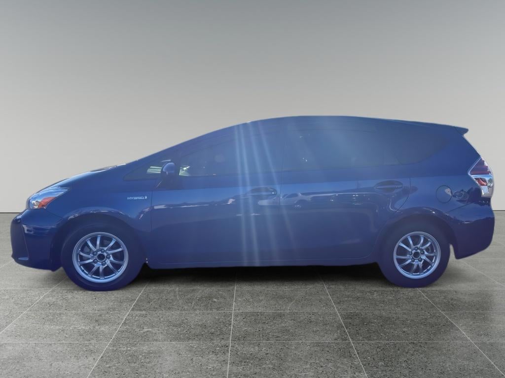 2015 Toyota Prius v Two