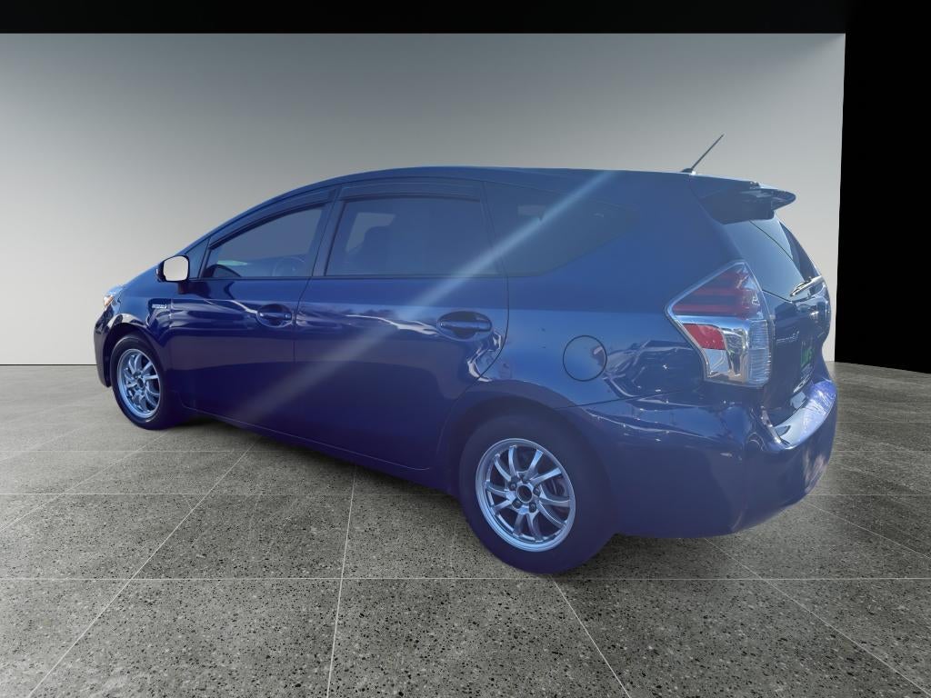 2015 Toyota Prius v Two