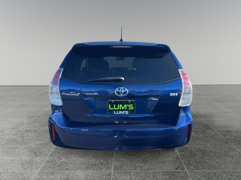 2015 Toyota Prius v Two