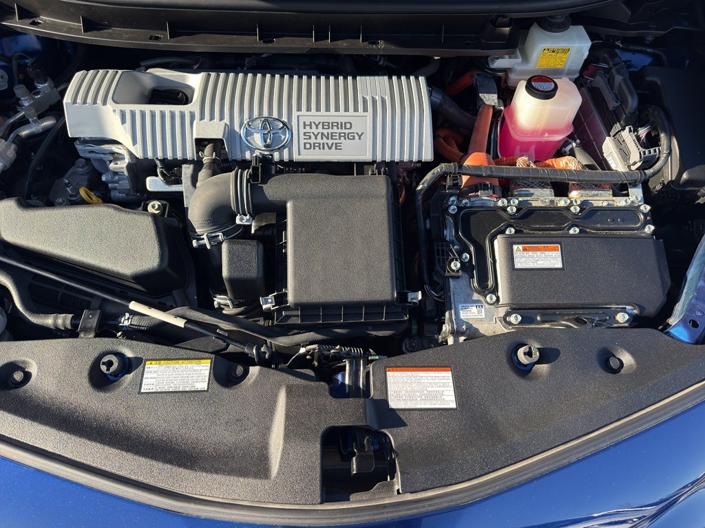 2015 Toyota Prius v Two