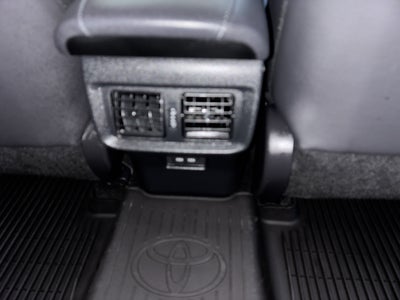 2024 Toyota Venza XLE