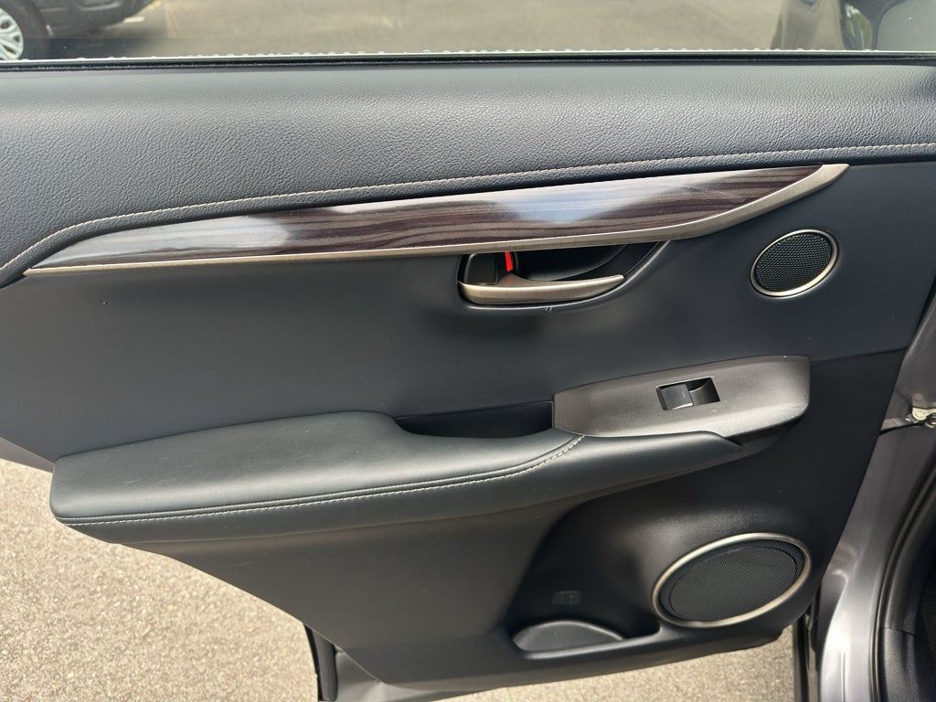 2015 Lexus NX 300h Base (CVT)
