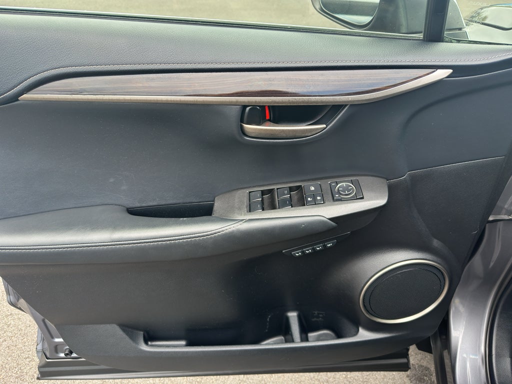 2015 Lexus NX 300h Base (CVT)