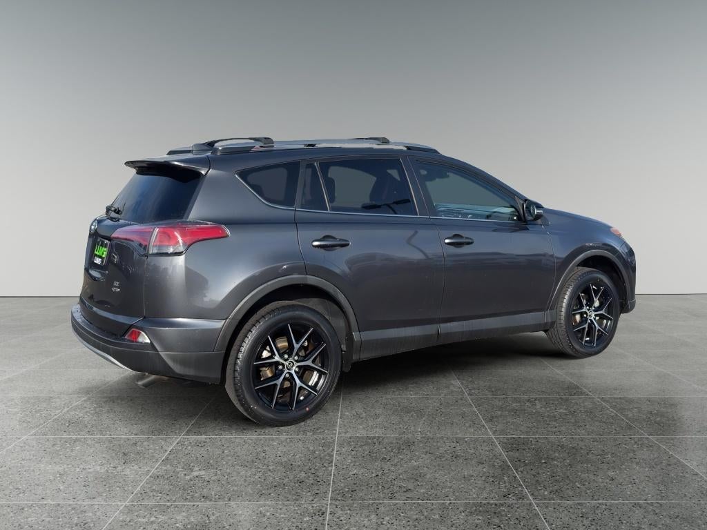 2018 Toyota RAV4 SE