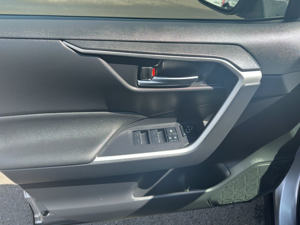 2025 Toyota RAV4 Hybrid Hybrid XLE