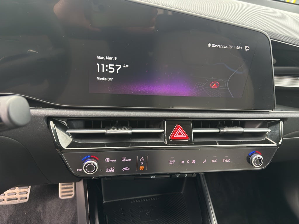 2023 Kia Niro EX Touring