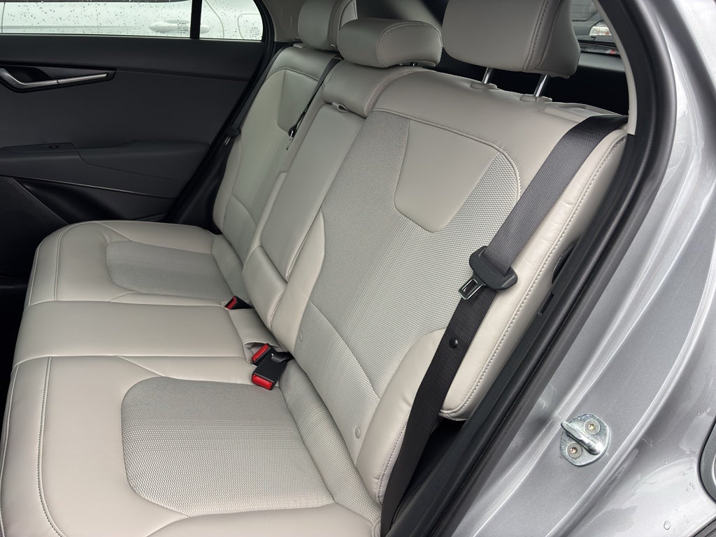 2023 Kia Niro EX Touring