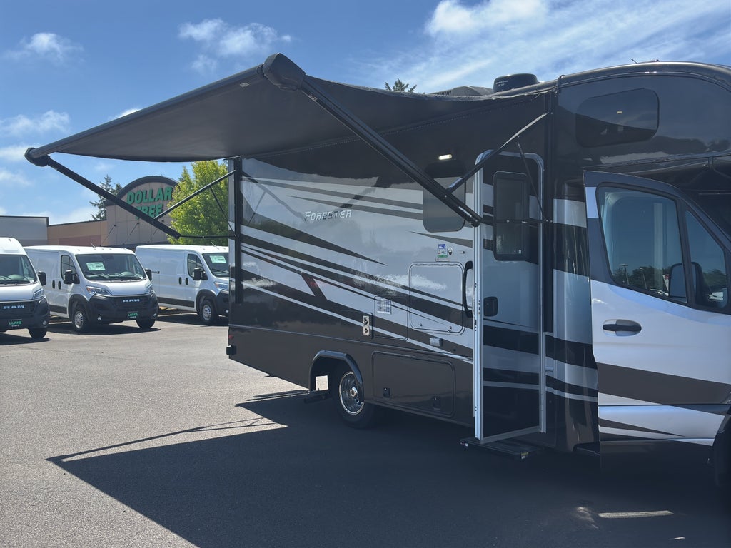 2019 Mercedes-Benz Sprinter 3500/4500 2021 Forest River 2401B RV