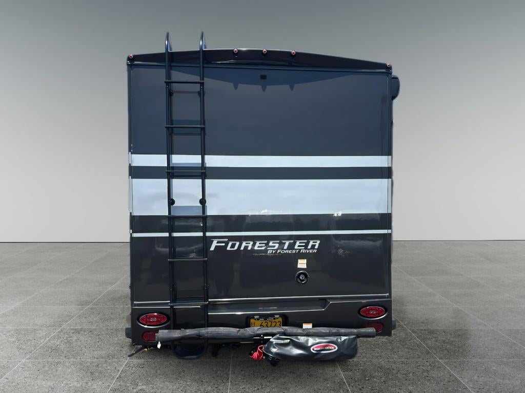 2019 Mercedes-Benz Sprinter 3500/4500 2021 Forest River 2401B RV