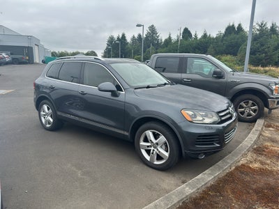 2012 Volkswagen Touareg Lux