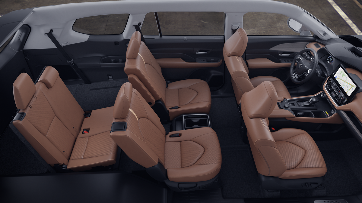 2026 Toyota Grand Highlander Base