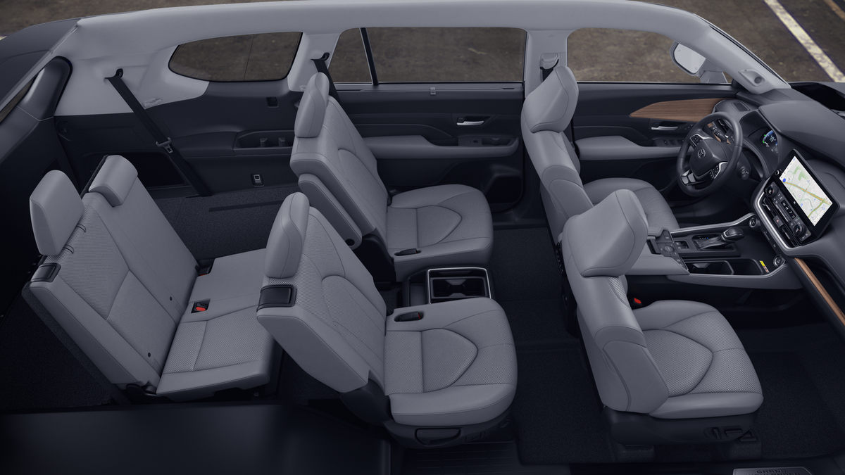2026 Toyota Grand Highlander Hybrid Base