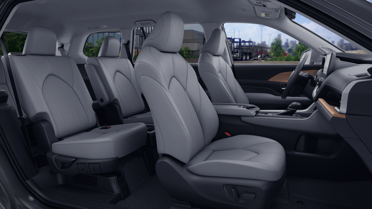 2026 Toyota Grand Highlander Hybrid Base