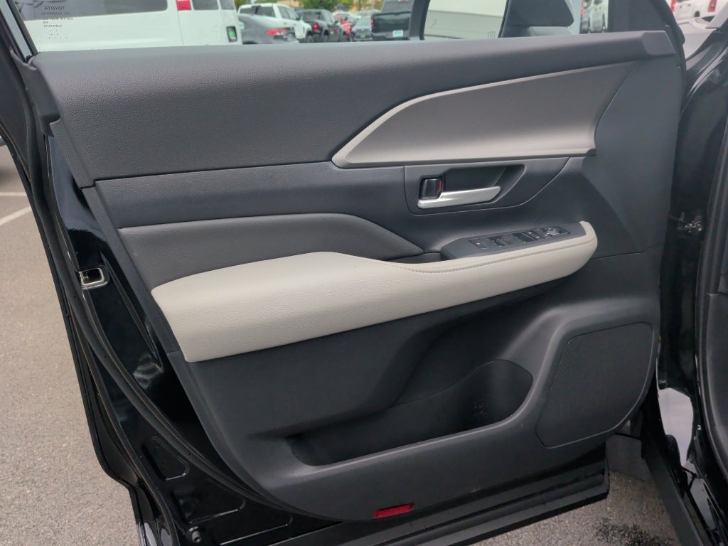 2026 Toyota Grand Highlander Hybrid Hybrid XLE