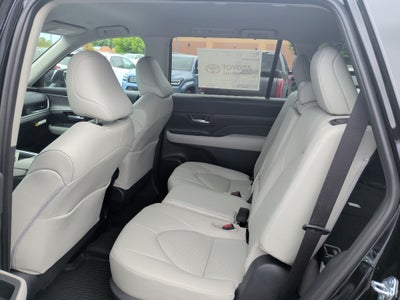 2026 Toyota Grand Highlander Hybrid Hybrid XLE