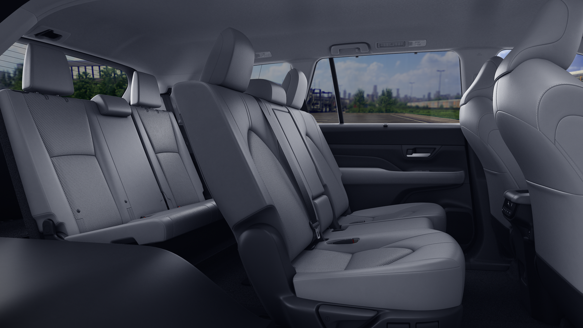 2026 Toyota Grand Highlander Hybrid Base