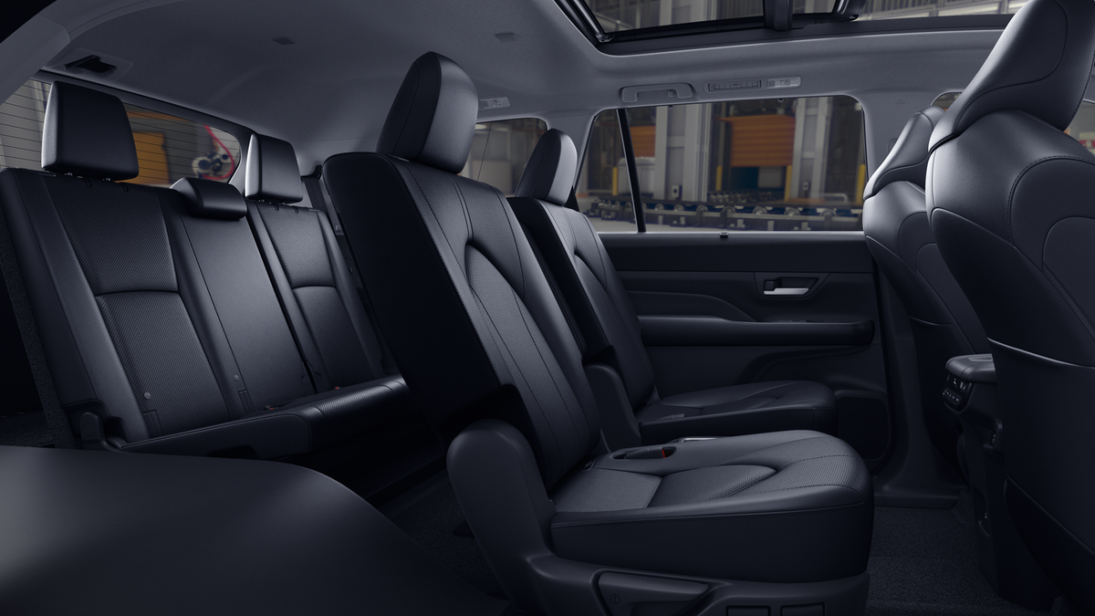 2026 Toyota Grand Highlander Hybrid Base