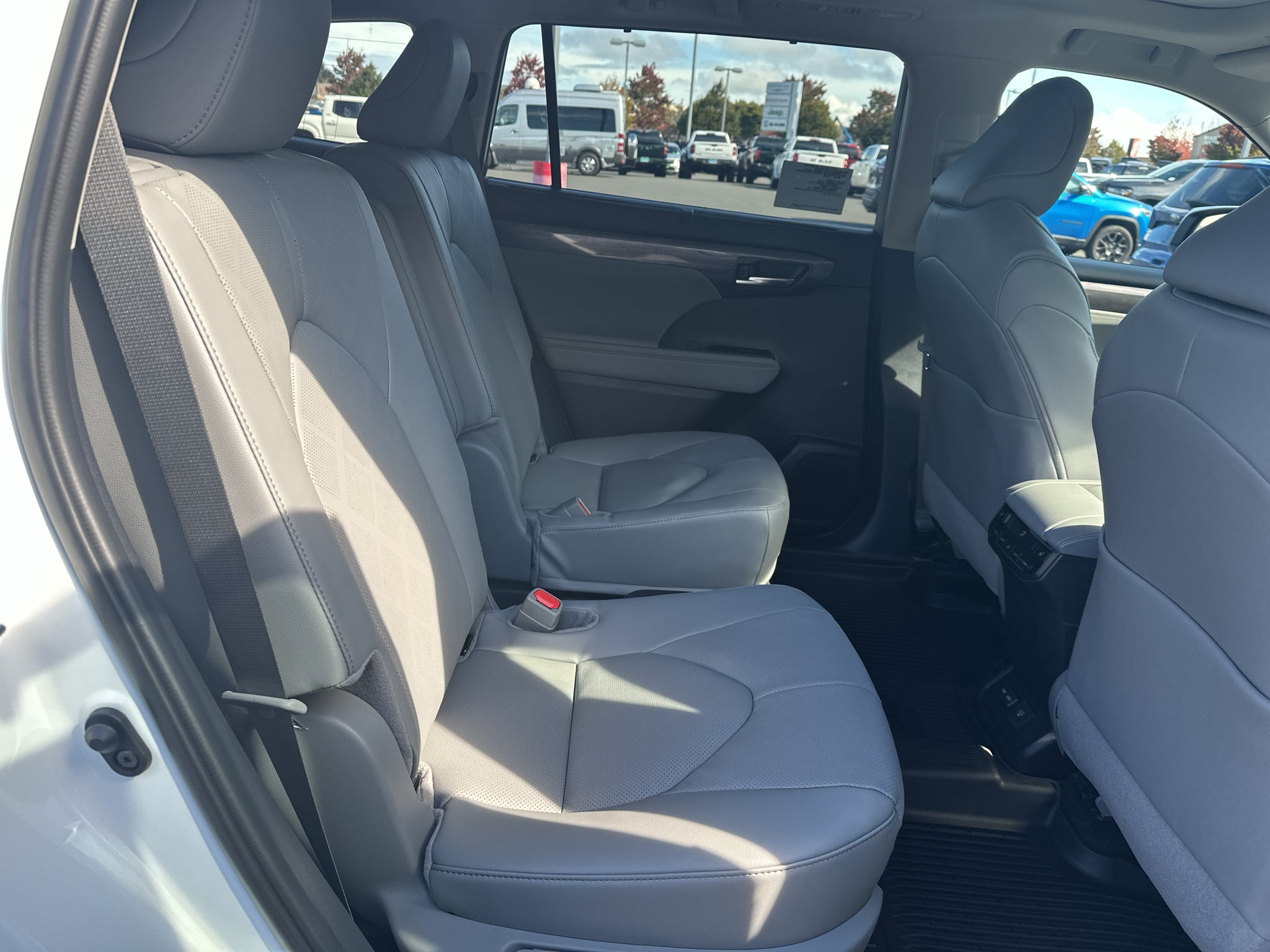 2026 Toyota Highlander Platinum
