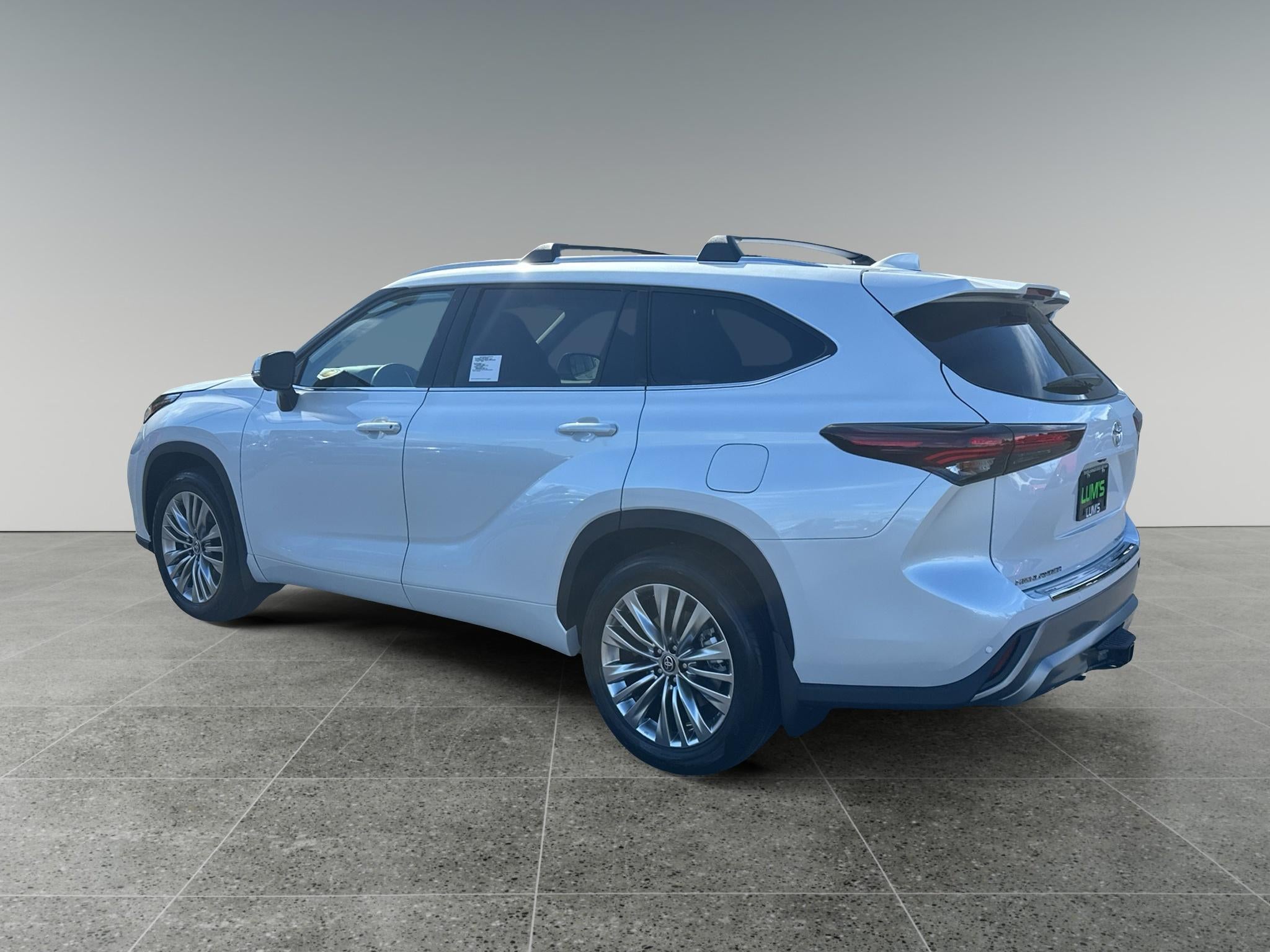 2026 Toyota Highlander Platinum