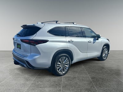 2026 Toyota Highlander Platinum