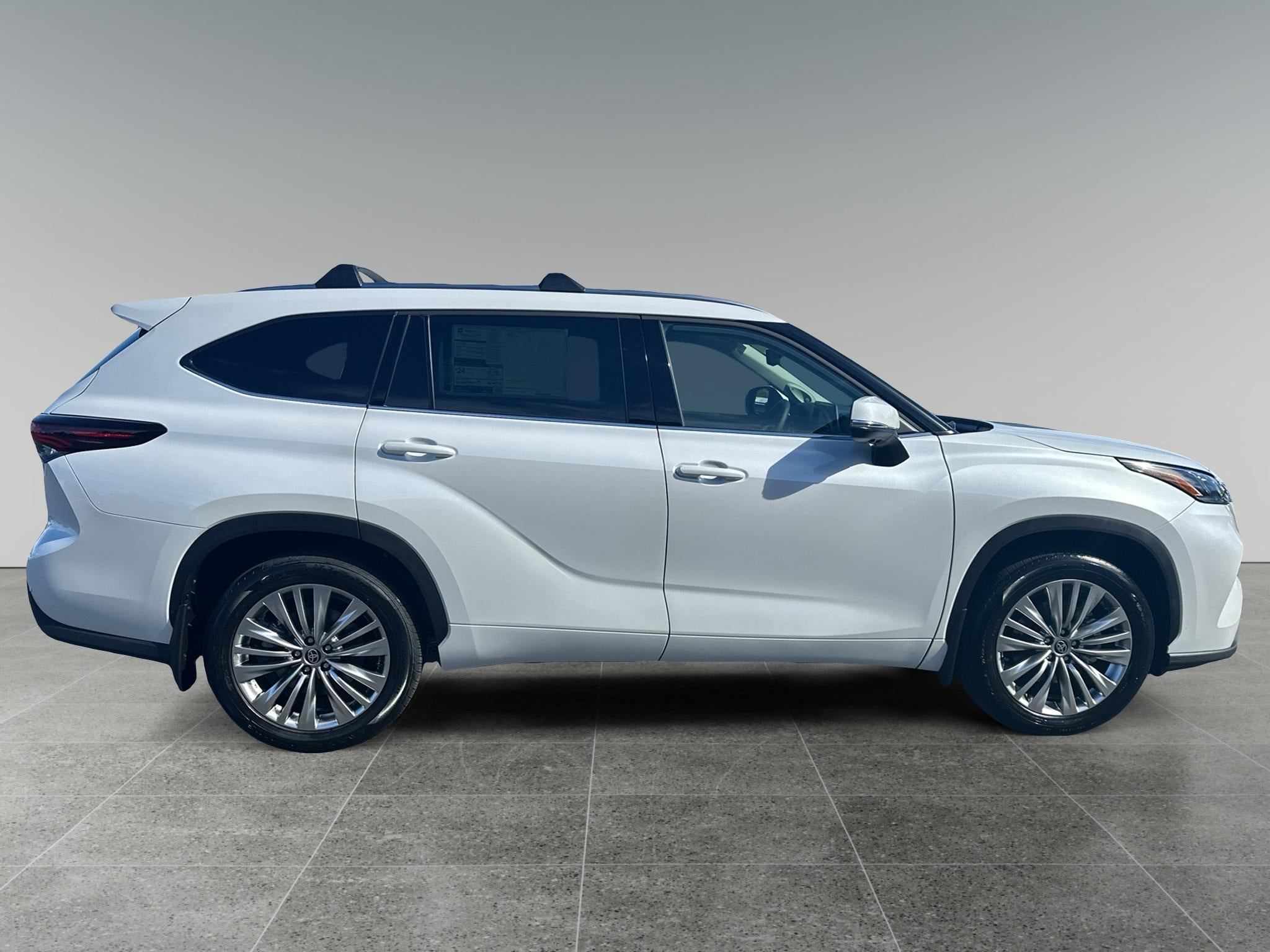 2026 Toyota Highlander Platinum