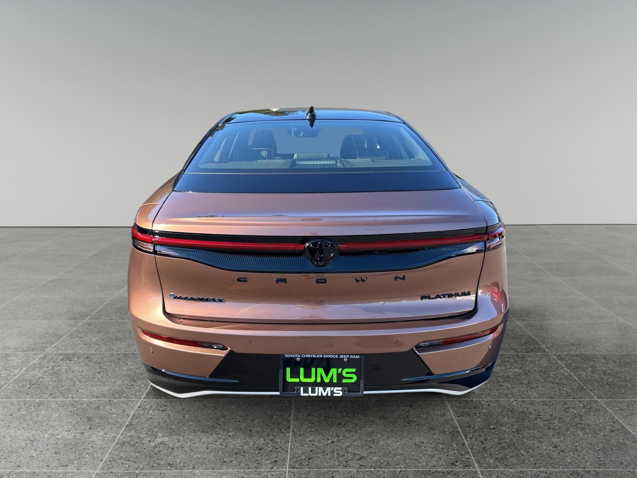 2027 Toyota Toyota Crown Platinum