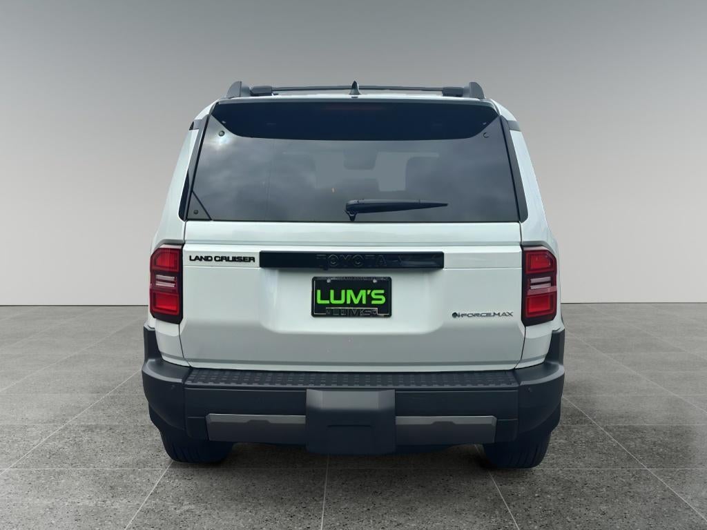 2027 Toyota Land Cruiser 4WD (Natl)