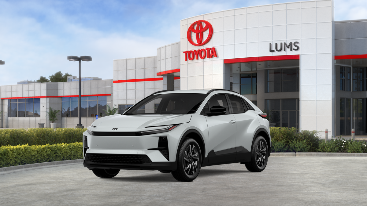 2026 Toyota C-HR Base