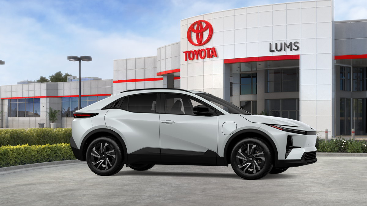 2026 Toyota C-HR Base
